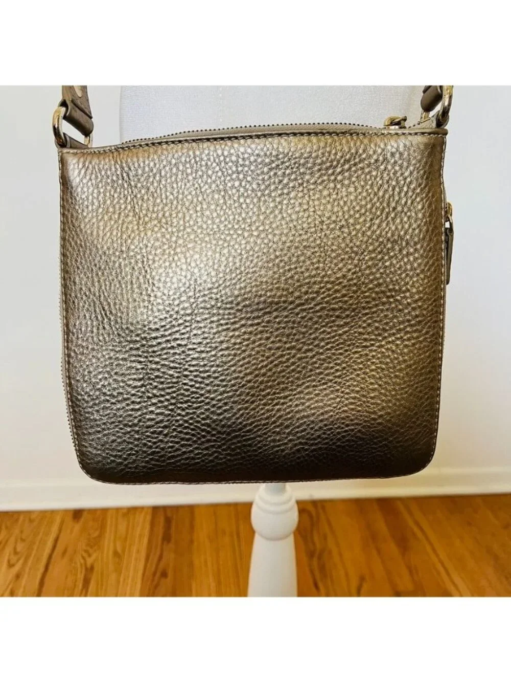 Cole Hahn Womens Bag Sheila Brushed Gold Leather Crossbody Pebbled Glam Lux - Picture 3 of 9
